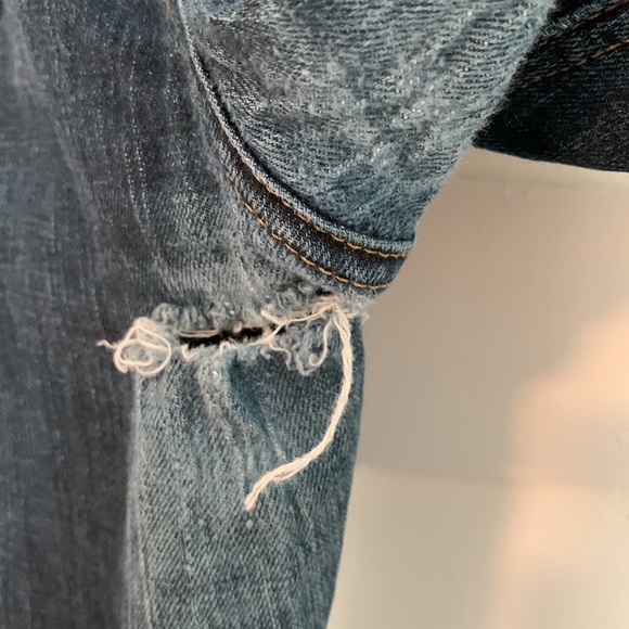 Levi’s 541 Darker Denim Jean 35”x36” Needs Repair - Picture 7 of 8